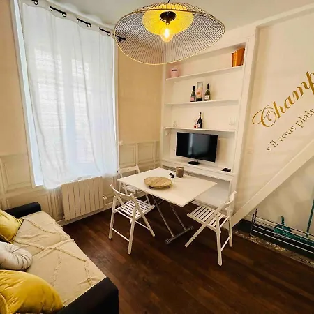 Le Champagne Coquebert Centre-ville *