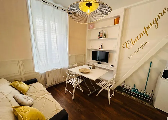 Le Champagne Coquebert Centre-ville Reims