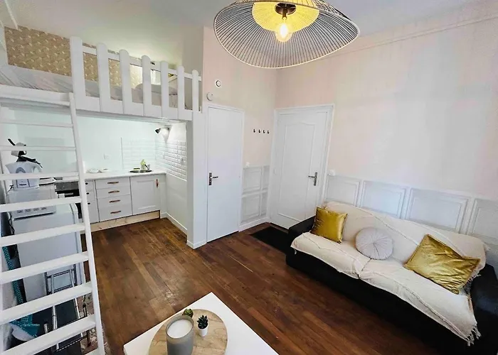 Le Champagne Coquebert Centre-ville Апартаменты