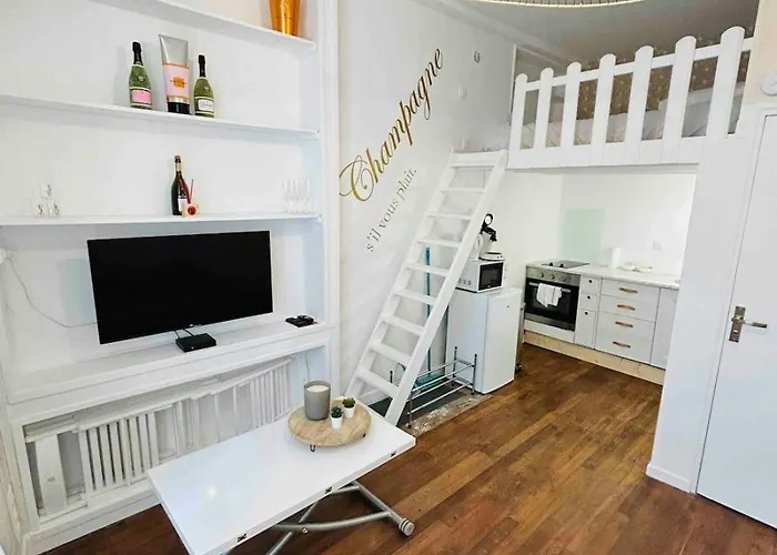 Апартаменты Le Champagne Coquebert Centre-ville Реймс