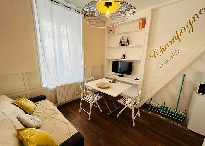 Le Champagne Coquebert Centre-ville *